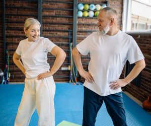 6 Ejercicios De Cadera Especiales Para Adultos Mayores 6 Ejercicios De Cadera Especiales Para Adultos Mayores